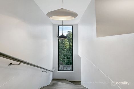 Property photo of 37 Collared Close Bundoora VIC 3083