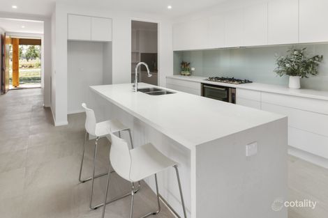 Property photo of 8 Saddle Court Mansfield VIC 3722