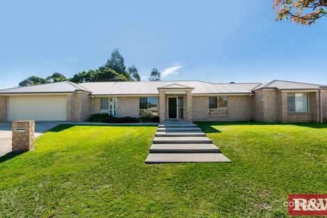 10 Maree Ct, Bellmere, QLD 4510