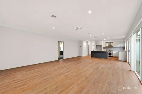Property photo of 4 Lanner Way Doreen VIC 3754