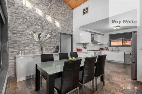 Property photo of 29 Hutchins Circuit Bundoora VIC 3083