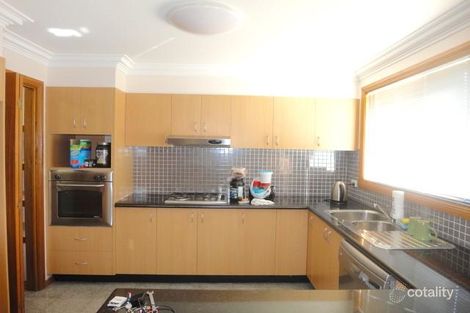 Property photo of 19 Rafter Crescent Abbotsbury NSW 2176