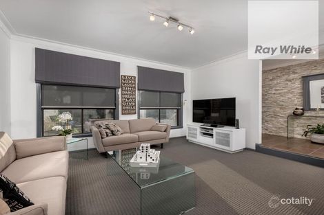 Property photo of 29 Hutchins Circuit Bundoora VIC 3083