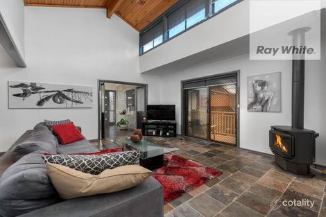 Property photo of 29 Hutchins Circuit Bundoora VIC 3083