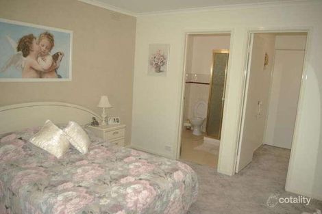 Property photo of 10 McShane Drive Kealba VIC 3021