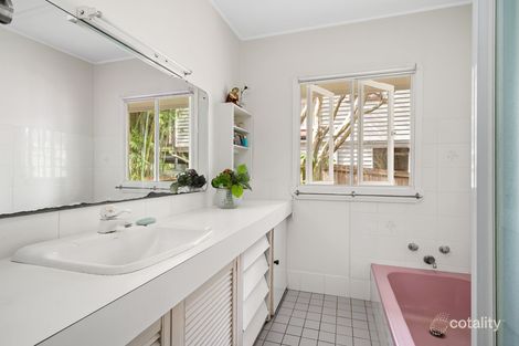 265 Oates Ave, Holland Park, QLD 4121