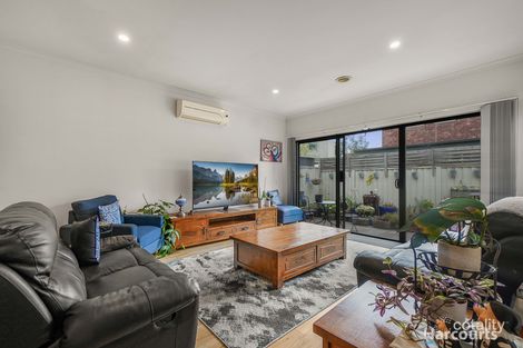 Property photo of 3 Leicester Square Pakenham VIC 3810