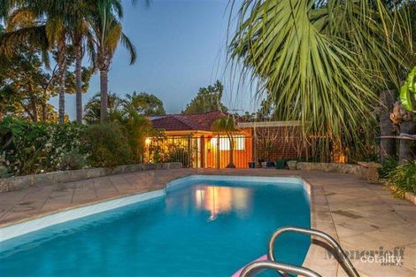 2/8 Birdwood Crcs E, Bicton, WA 6157