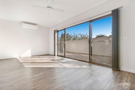 Property photo of 3/3 Leigh Avenue Kennington VIC 3550