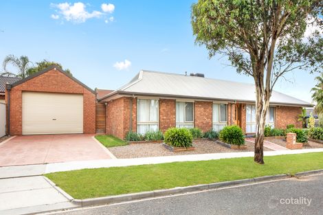 Property photo of 2 Rutherglen Way Taylors Lakes VIC 3038