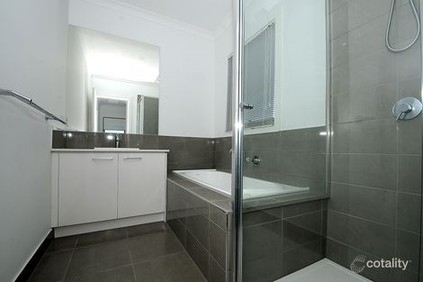 Property photo of 3 Mercury Court Carrum Downs VIC 3201