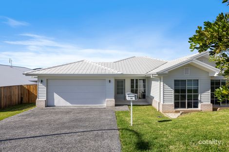 14 Burrawong Dr, South West Rocks, NSW 2431