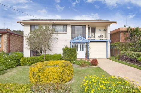 4 Belford Ave, Bateau Bay, NSW 2261