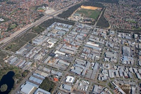 39 Truganina Rd, Malaga, WA 6090