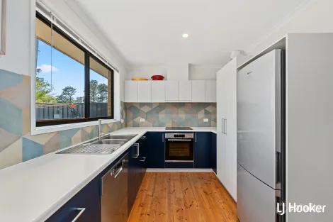 Property photo of 13 Stumm Place Latham ACT 2615