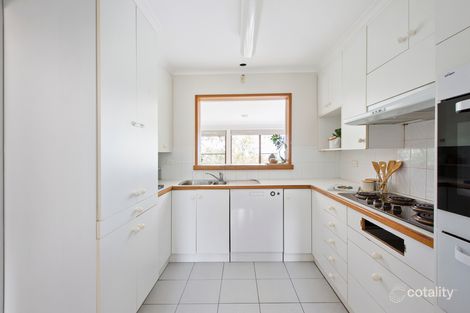 Property photo of 16 Kalianna Crescent Beacon Hill NSW 2100