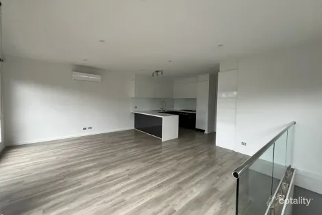 Property photo of 28 Mavi Avenue Melton VIC 3337