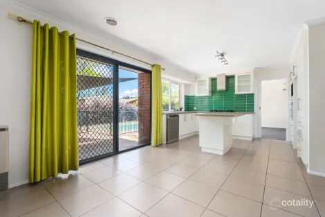 Property photo of 85 St Andrews Circuit Thurgoona NSW 2640