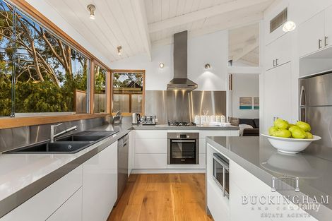 Property photo of 25 McAuley Drive Rosanna VIC 3084