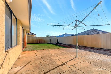 35 Marseille Gdns, Piara Waters, WA 6112