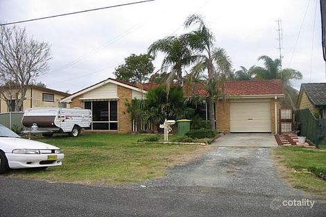 11 Taronga Ave, San Remo, NSW 2262