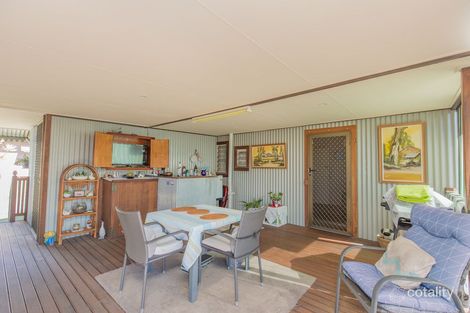 82 Water St, Walkervale, QLD 4670