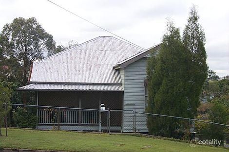 1 Dover St, Wilston, QLD 4051