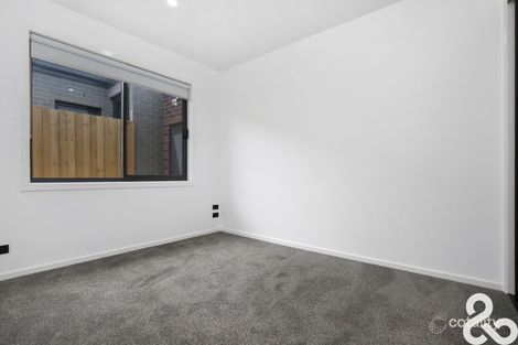 Property photo of 14 Rozas Way Wollert VIC 3750