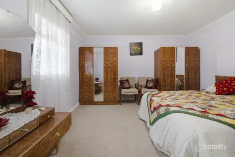 Property photo of 16 Reef Street Wedderburn VIC 3518
