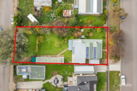 Property photo of 16 Reef Street Wedderburn VIC 3518