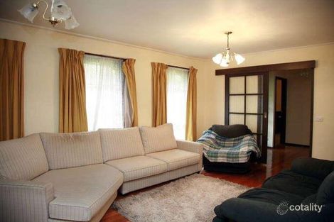 Property photo of 5 Sugarloaf Drive Chirnside Park VIC 3116