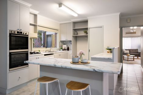 Property photo of 13 Albert Avenue Strathdale VIC 3550