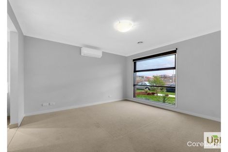 Property photo of 17 Blundy Boulevard Clyde North VIC 3978