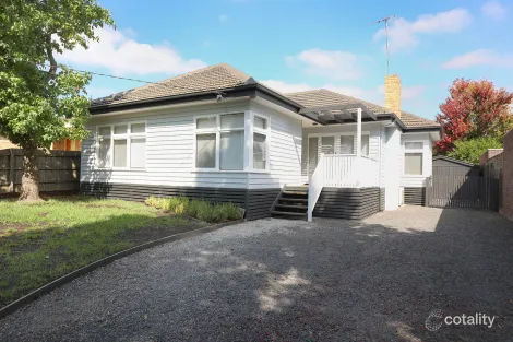 24 Lyndhurst Cres, Box Hill North, VIC 3129