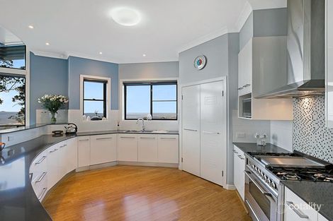 Property photo of 7 Saint Ives Court Mount Lofty QLD 4350