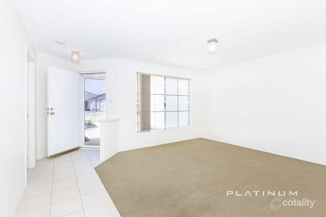 Property photo of 10 Lakeport Way Butler WA 6036