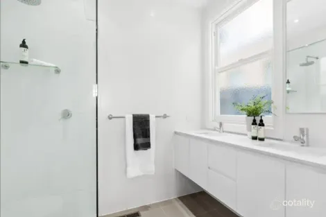 Property photo of 27 Naples Road Mentone VIC 3194