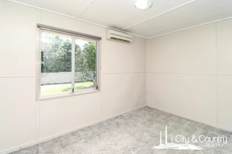 Property photo of 14 Diane Street Townview QLD 4825