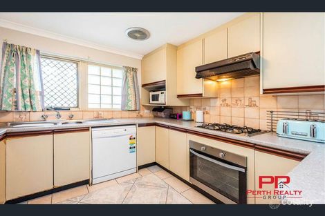 Property photo of 32 Almond Way Forrestfield WA 6058