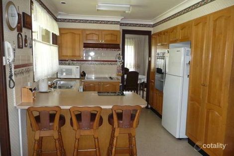 Property photo of 4 Amber Place Bass Hill NSW 2197