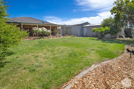 Property photo of 10 Boulevarde Drive Alfredton VIC 3350