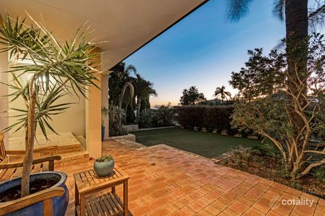 Property photo of 9 Syrinx Place Mullaloo WA 6027