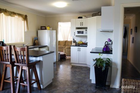 Property photo of 6 Hakea Place Dubbo NSW 2830