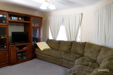 Property photo of 6 Hakea Place Dubbo NSW 2830
