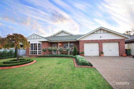 19 Valerie Way, Lavington, NSW 2641