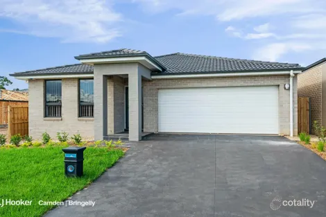 16 Booth St, Gregory Hills, NSW 2557