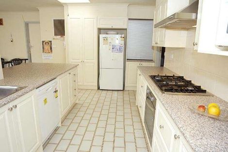 Property photo of 20 Champion Crescent Glen Waverley VIC 3150
