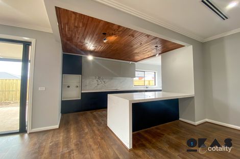 11 Mercy St, Truganina, VIC 3029