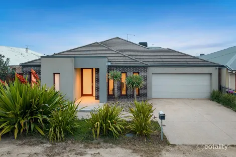 Property photo of 53 Wallara Waters Boulevard Wallan VIC 3756