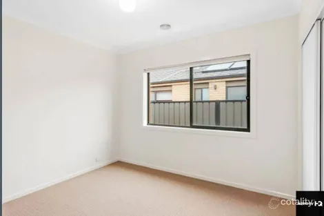 Property photo of 6 Radiance Street Tarneit VIC 3029